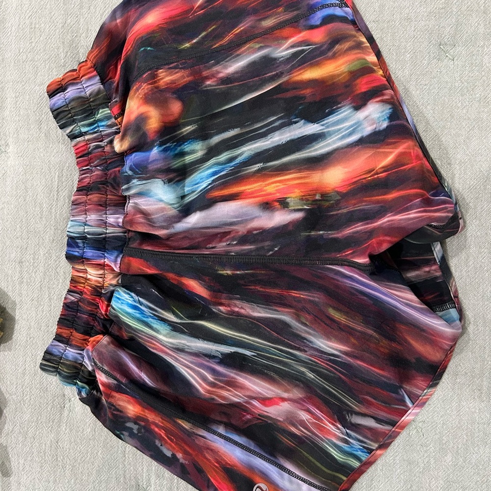 Lululemon Hotty Hot shorts